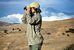 تنهایی زنان حفاظت‏‌گر / گزارش میدانی از فعالیت تنها زن فعال در میدان قرق‌های خصوصی ایران و روایت زنان فعال حوزه حیات‏‌وحش از تنگناهای ورود به حوزه محیط‌‏زیست