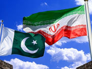 وزیر دفاع پاکستان: ترامپ درباره صلح و کمک به توقف جنگ‌ها ریاکار است