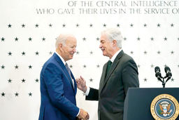 جاسوس‌پروری و حکومت‌داری