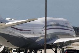 آمریکا هواپیمای اهدایی قطر را رسما پذیرفت